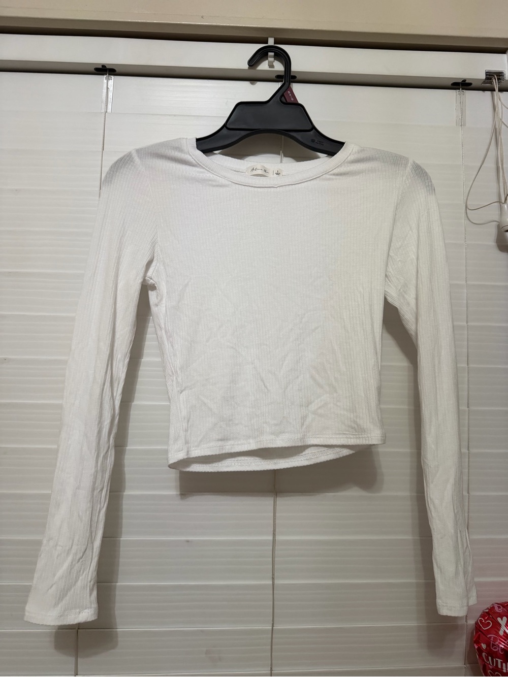Active USA White Long Sleeve Shirt